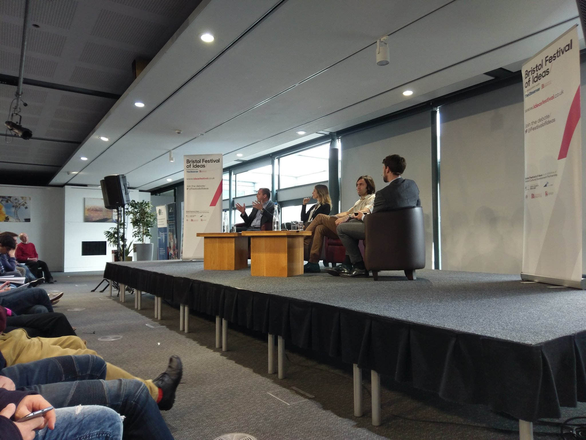 Hearing about the "convict code" that California prisoners developed in the small prisons in the 60s #economicsfest https://t.co/J7tJ1HSCI3